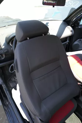 Seat Arosa VW Lupo Sitz vorn links Fahrersitz Höhenverstellung höhenverste rot (183024)