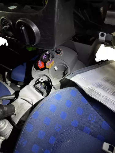 VW New Beetle vorne Mitteltunnel Tunnel Becherhalter Mittelkonsole grau (183031)