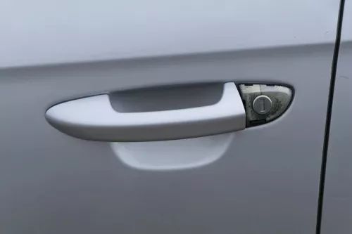 VW Passat 3C Kombi o. Limous Tür vorne links Fahrer silber LA7W reflexsilber (183095)