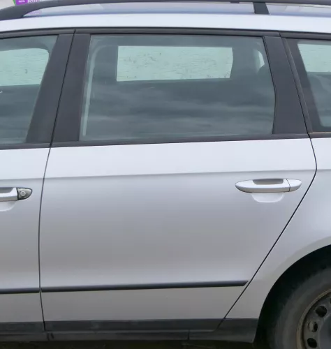 VW Passat 3C Kombi Variant Tür hinten links silber LA7W -OHNE Anbauteile c