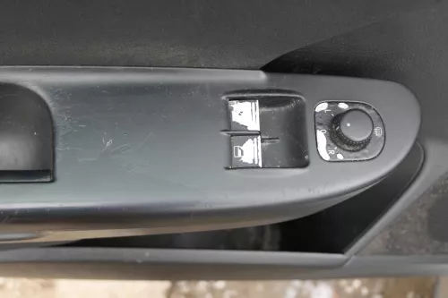 VW Passat 3C Variant 1x Türverkleidung Verkleidung Tür vorne links schwarz (183104)