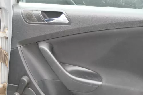 1x VW Passat 3C Variant Türverkleidung Verkleidung Tür hinten rechts schwarz (183106)