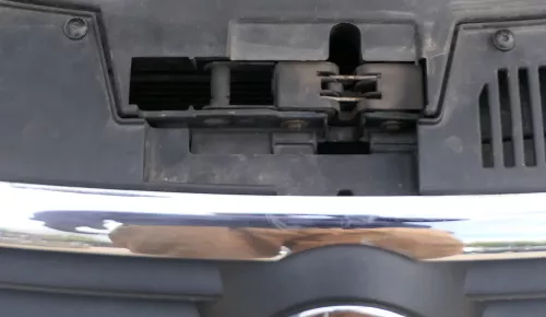 Passat 3C B6 Motorhaube Motorhaubenschloß Schloß Klappenschloß vorn 3C1823509D