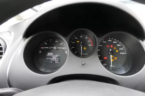 Seat Altea 5P Abdeckung Tacho Tachorahmen leuchtsilber Rahmen Blende schwarz per (183175)