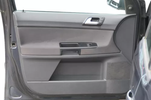 1x VW Polo 9N 9N3 Türverkleidung Verkleidung Tür vorne links  4/5-Türer dunkel
