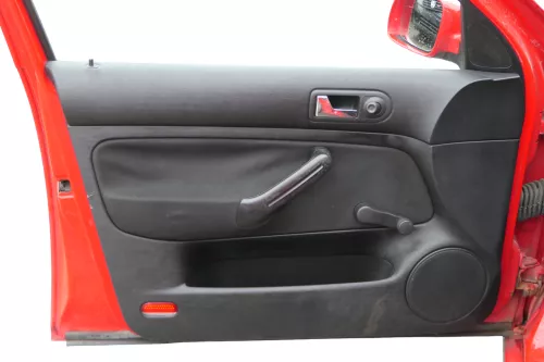 1x Golf 4 Bora Türverkleidung Verkleidung Tür vorne links 4/5-Türer schwarz (183220)