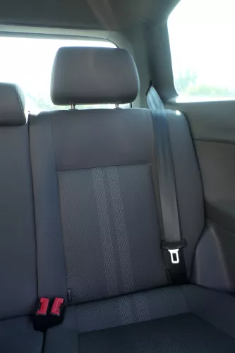 VW Polo 9N 9N3 Sitz Rückbank Sitzfläche Sitze 3 Punkt Gurt hinten OHNEKopfstütze (183248)
