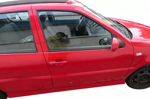 Polo 6N 6N2 Tür vorne rechts Beifahrertür 4/5-Türer rot LP3G - ohne Anbauteile