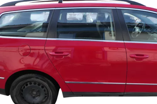 VW Passat 3C Kombi Variant Tür hinten rechts rot LY3D ohneAnbauteile