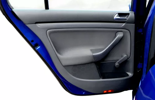 1x Golf 5 Limousine Türverkleidung Verkleidung Tür hinten links 4/5-Türer schwa