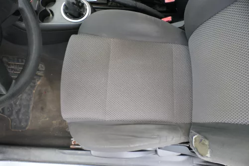 VW Fox Sitz Fahrersitz vorne links OHNEAirbag höhenverstellbar (183549)