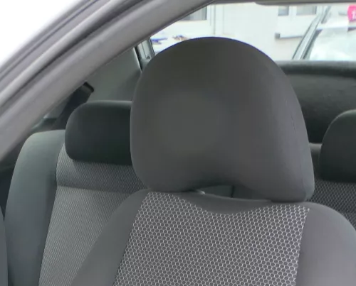 1x VW Fox 5Z Kopfstütze vorne links oder rechts 5Z0881901F 5C7  anthrazit dunkel