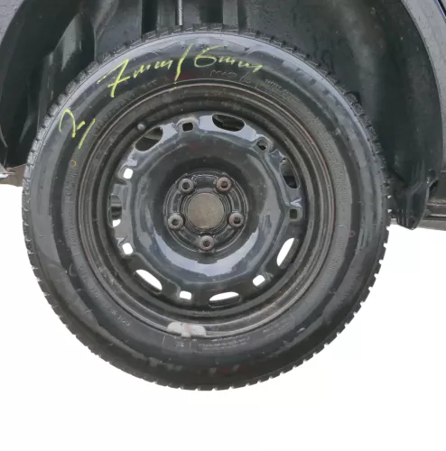 2x Skoda Fabia Felgen Reifen 165/70 R14 81T Winterreifen M&S 5jx14H2 ET35  6-7mm