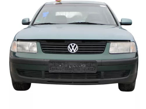 VW Passat 3B Stoßstange vorne Frontstoßstange Stoßfänger vorne grün LC6N + Grill