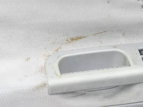 1x Passat 3B Variant Türverkleidung Verkleidung Tür vorne links Griff grau (183625)