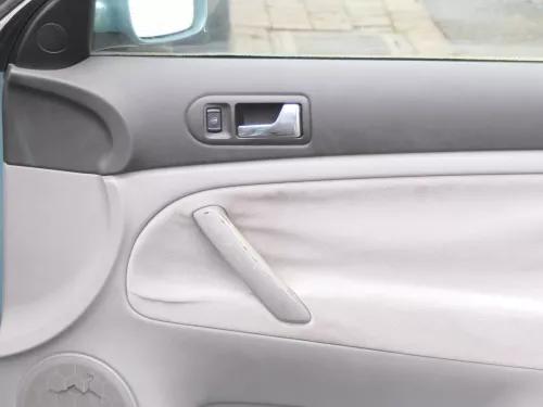 1x Passat 3B Variant Türverkleidung Verkleidung Tür vorne rechts Griff grau (183626)