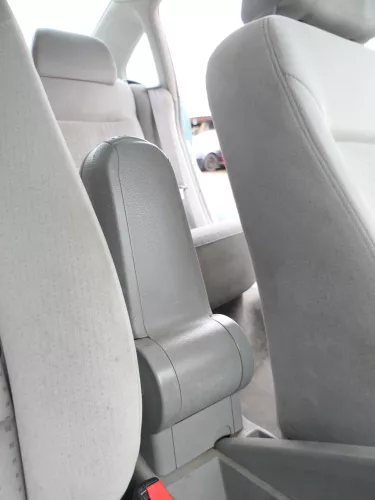 VW Passat 3B Mittelarmlehne Armlehne Lehne Mitte Original grau (183630)