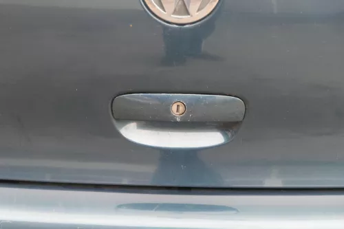 VW Polo 9N3 9N Heckklappe Kofferraumklappe Klappe grün LC6X - Scheibe (183645)