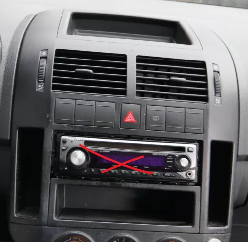 VW Polo 9N Mittelkonsole Verkleidung um Radio schwarz 6Q0858069AD /T