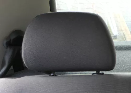1x Skoda Fabia 6Y Kopfstütze hinten rechts oder links - dunkel anthrazit