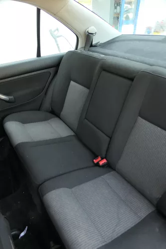 VW Bora Limousine Stufenheck Sitz Rückbank Rücksitzbank Sitzfläche Sitze