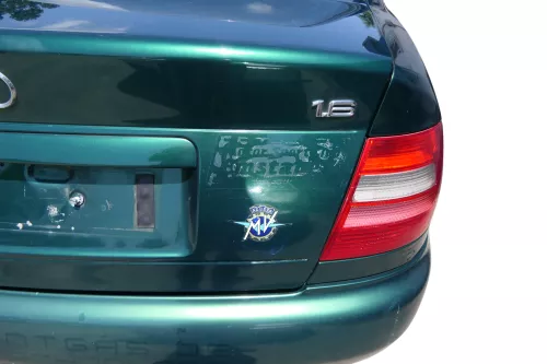 Audi A4 B5 Heckklappe hinten Klappe Kofferraumklappe Limousine grün LZ6J bis1999 (183767)