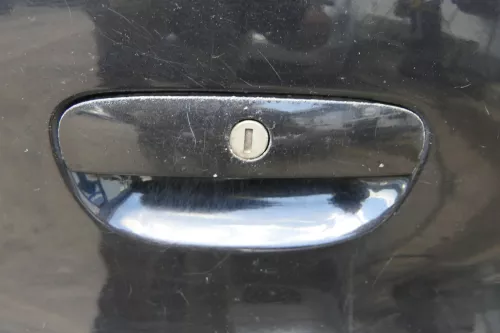 VW Polo 9N 9N3 Griff Heckkklappe Heckklappengriff schwarz LC9Z
