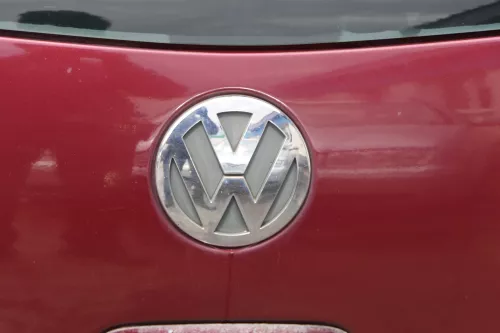 VW Polo 9N3 9N Heckklappe Kofferraumklappe Klappe rot LC3R - Scheibe (183816)