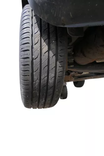 4x VW Polo 9N 6R Felgen Reifen 195/55 R15 85V Sommerreifen ca. 4-6mm (183832)