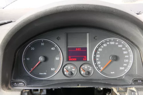 VW Golf 5 Kombi Jetta Tacho Kombiinstrument 1k0920864B 1.9 TDI 306.000 km
