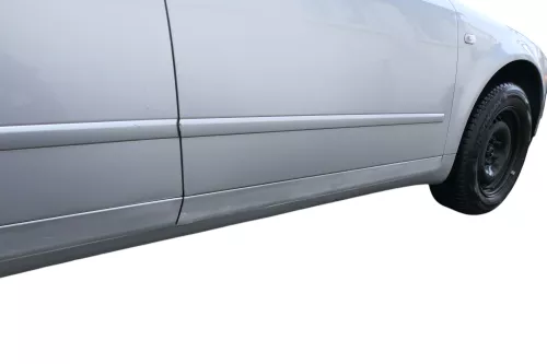 Audi A4 B6 8E nur Türblatt vorne rechts Beifahrertür silber LY7W Kombi+Limo Tür (184051)