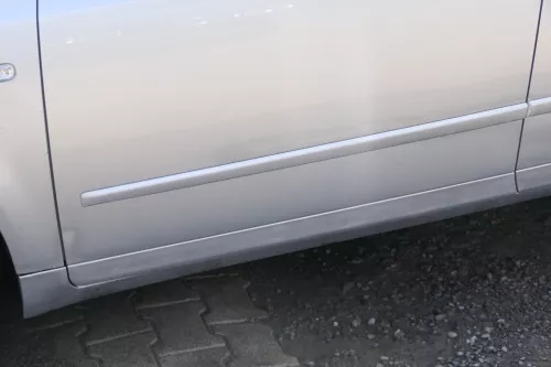 Audi A4 B6 8E nur Türblatt Tür vorne links Fahrertür schwarz LY9B Kombi+Limo (184055)