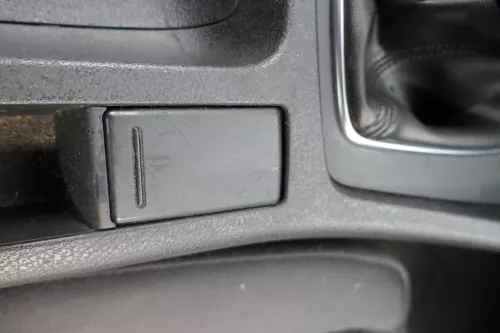 Audi A4 8E B6 B7 Zigarettenanzünder vorne Anzünder 8E0863284a schwarz