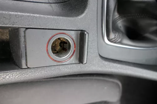 Audi A4 8E B6 B7 Zigarettenanzünder vorne Anzünder 8E0863284a schwarz (184064)