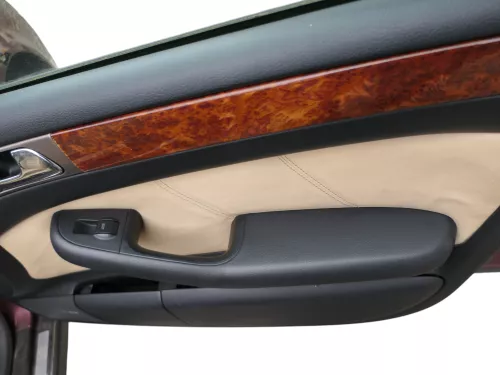 1x A6 4B Türverkleidung Verkleidung Tür vorne rechts Leder onyx / vanille Bose (184104)