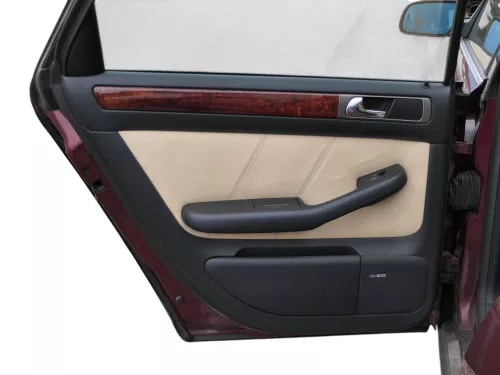 1x A6 4B Türverkleidung Verkleidung Tür hinten links Leder onyx / vanille Bose