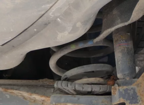 2x VW Passat 3B 3BG original Feder Federn hinten rechts und links + Dämpfer (184128)