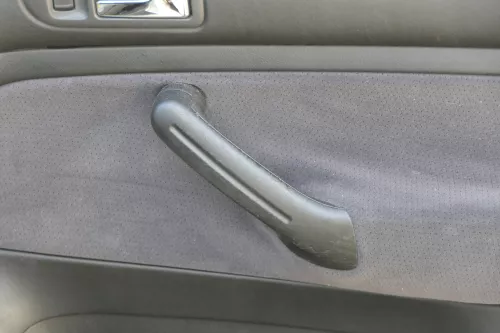 1x Golf 4 Bora Türverkleidung Verkleidung Tür vorne rechts 4/5-Türer schwarz Vel (184157)