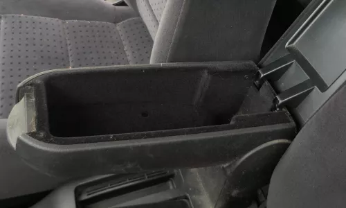 VW Golf 4 Bora Mittelarmlehne Armlehne original mitte schwarz Velour (184160)
