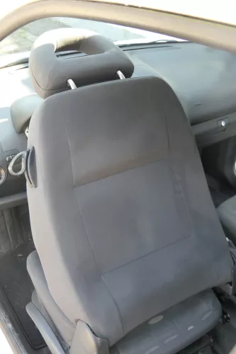 Seat Arosa VW Lupo Sitz vorn links Fahrersitz Höhenverstellung schwarz dunkel (184172)