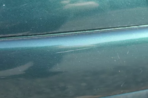 VW Bora Stoßstange vorne Frontstoßstange Stoßfänger vorn grün LC6M SWR (184177)