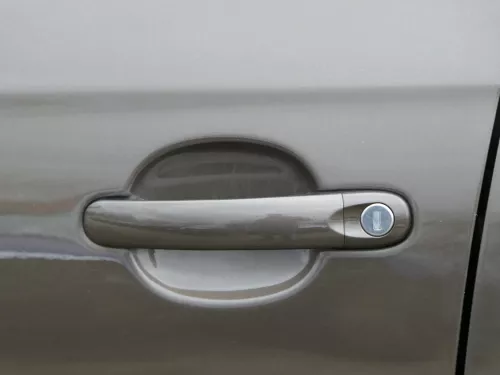 Golf 5 + 6 AJ5 nur Kombi /Variant Tür vorne links Fahrertür braun LH8Z -ohneAnba (184220)