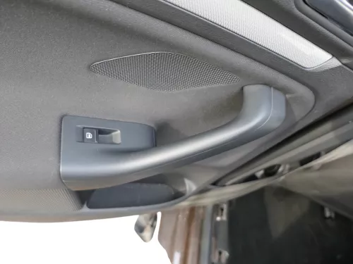 1x VW Golf Variant Kombi AJ5 Türverkleidung Verkleidung Tür hinten links schwarz (184236)