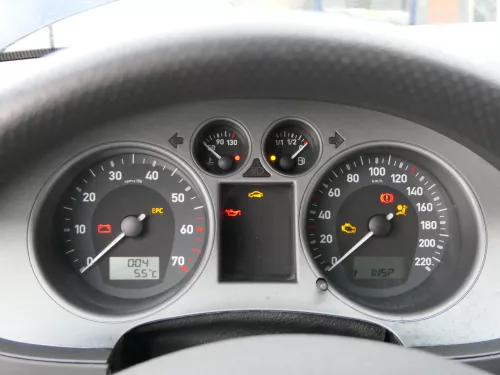 Seat Ibiza 6L Tacho Tachometer Kombiinstrument 231.000km 6L0920803 1,2 47kw 1,4 (184400)