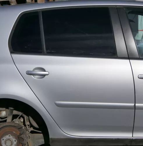 Golf 5 V 1K Tür Türrahmen hinten rechts 4/5-Türer grau silber LA7W -ohneAnbautei