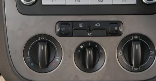 VW Golf 5 Mittelkonsole Blende Abdeckung Radio 1K0858069H Verkleidung edelstahl (184463)