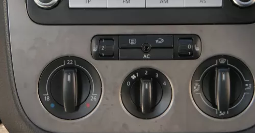 VW Golf 5 Mittelkonsole Blende Abdeckung Radio 1K0858069H Verkleidung edelstahl (184463)