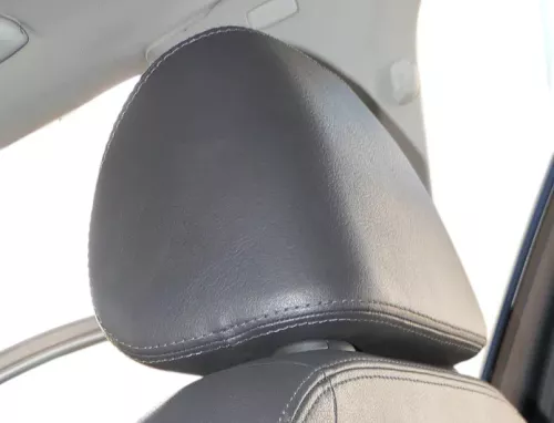 1x Golf 5 1K Jetta auc Kombi Kopfstützen Kopfstütze vorne rechts/links   Leder (184469)