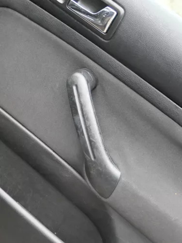 VW Golf 4 2/3-Türer Türverkleidung Verkleidung Tür vorne rechts schwarz (184570)