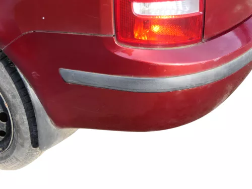 Skoda Fabia 6Y Kombi Stufenhec Stoßstange hinten Heckstoßstange rot braun LF3T (184630)